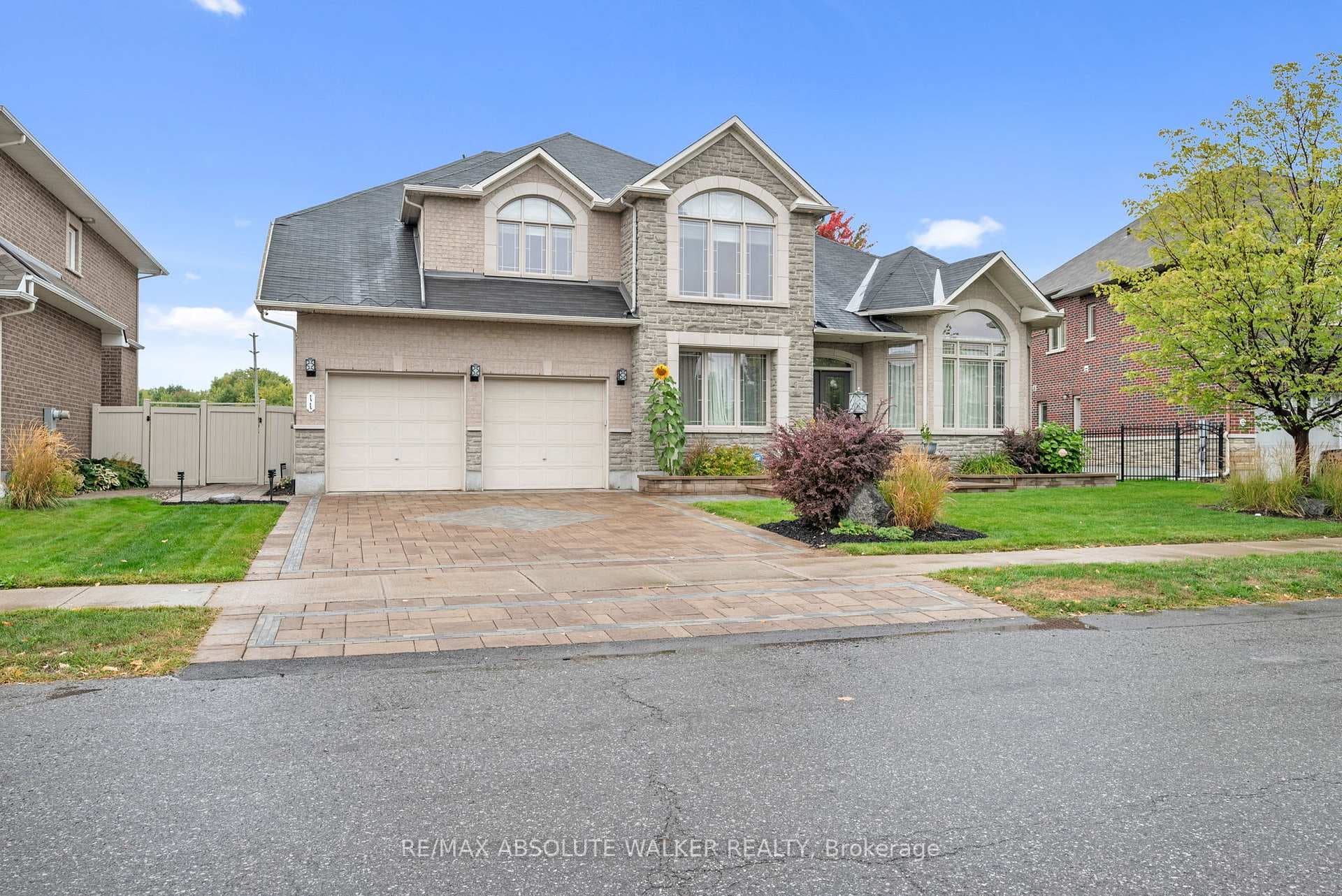 11 Tradewinds Drive photo 1