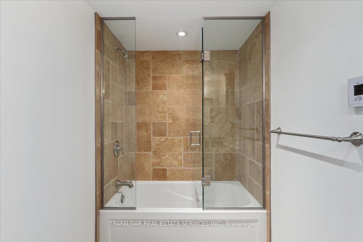 162 Reynolds Street Unit 101 photo 21