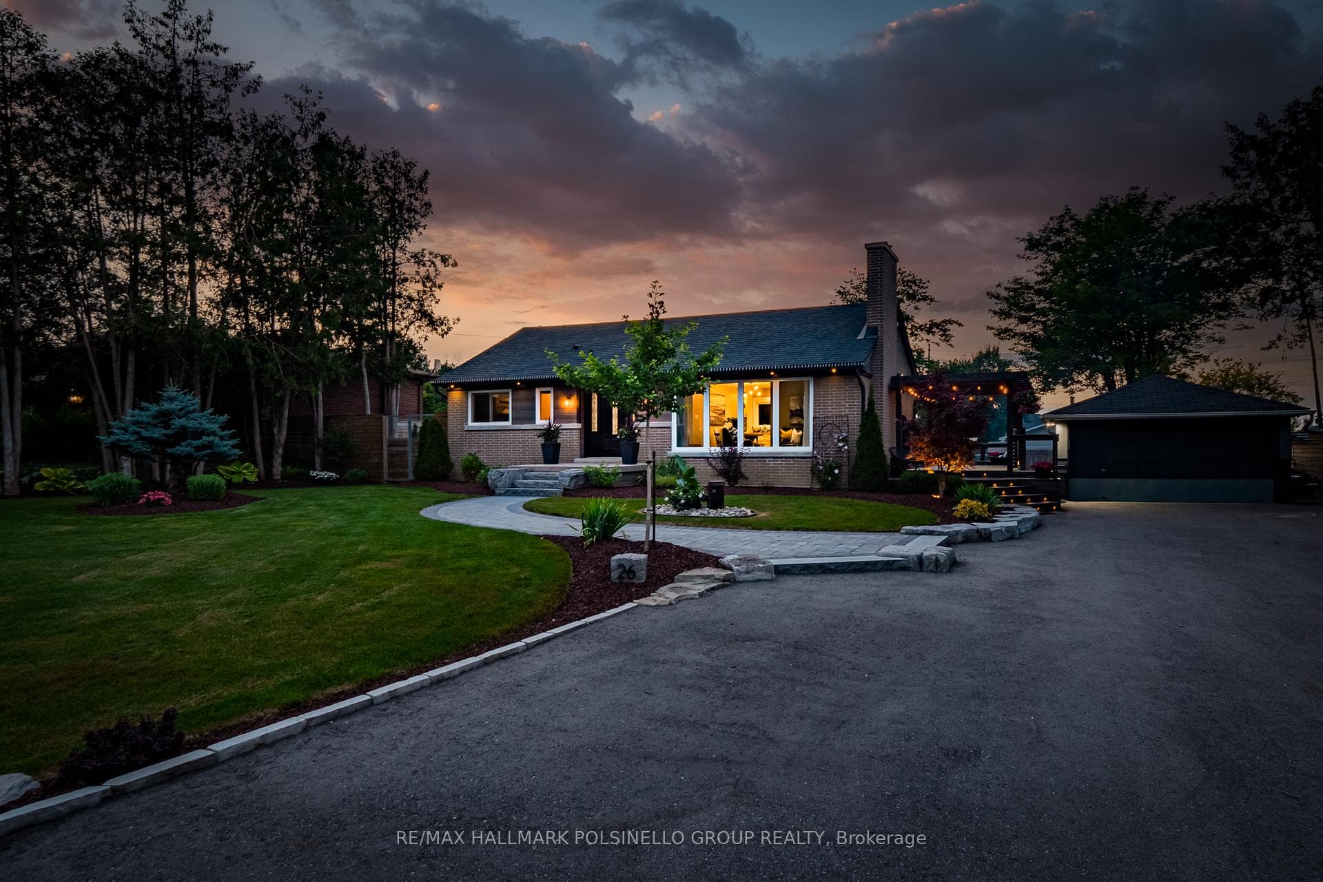26 Joyce Boulevard photo 2