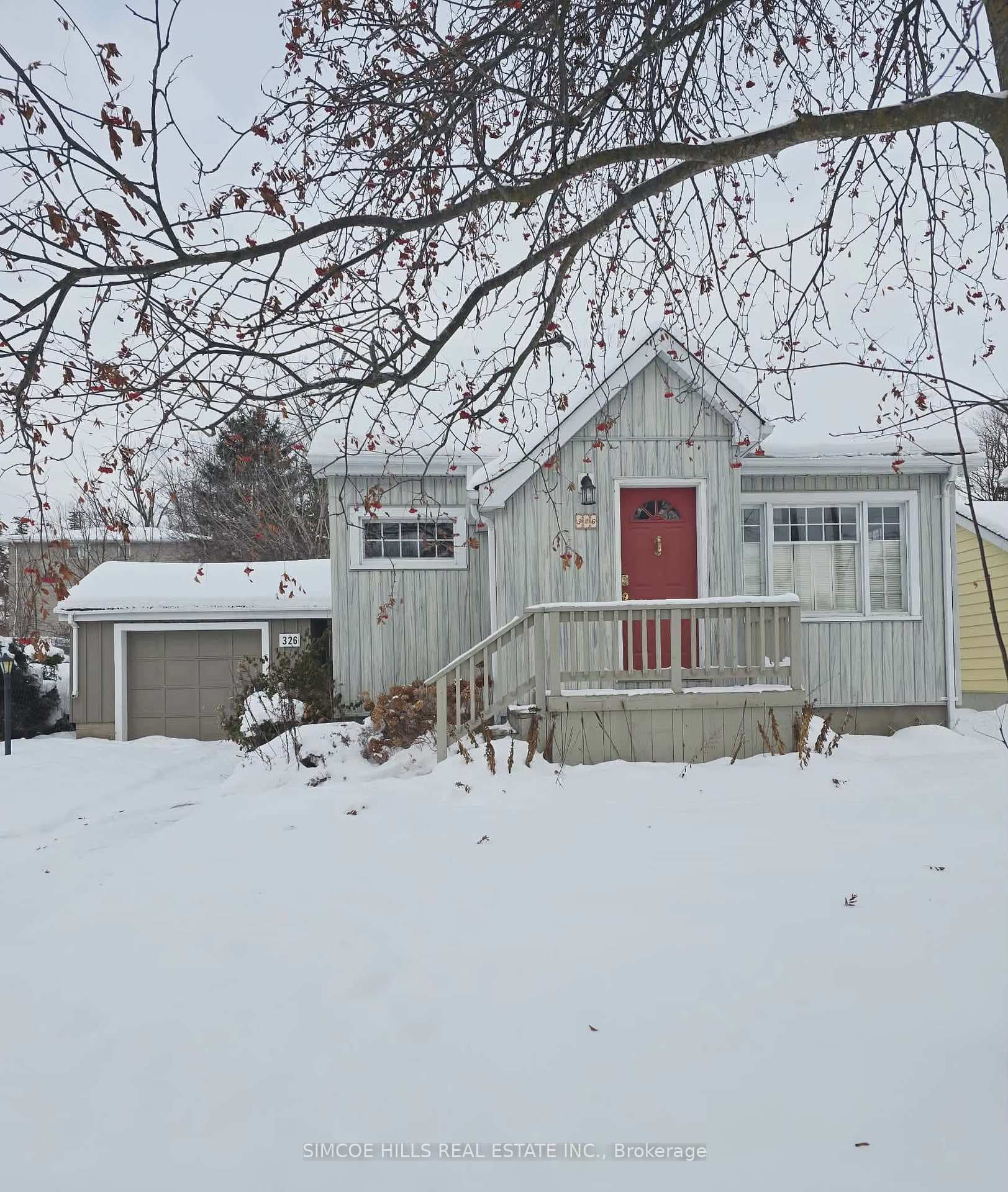 326 Harvey Street photo 1