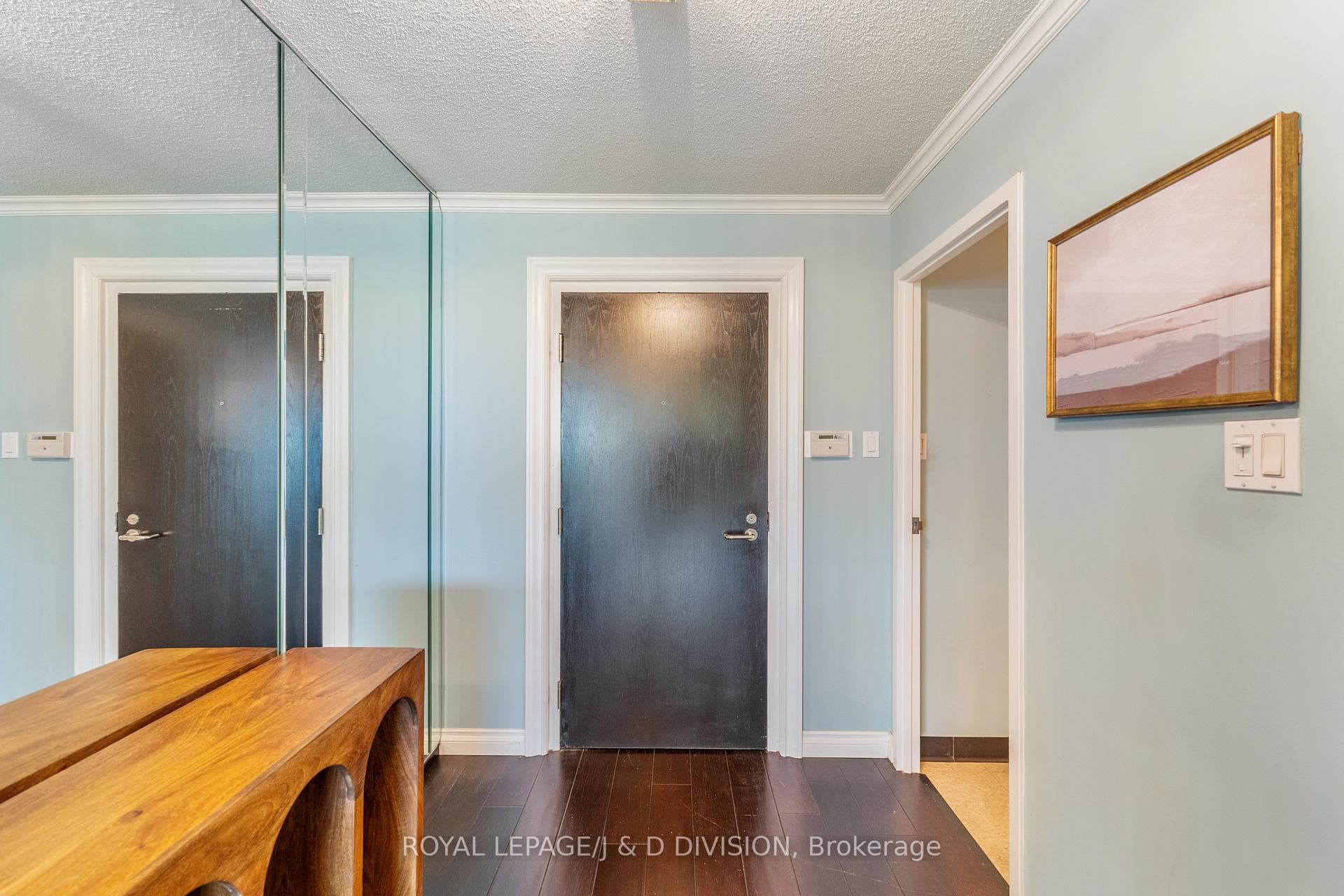 401 Queens Quay Unit 410 photo 4