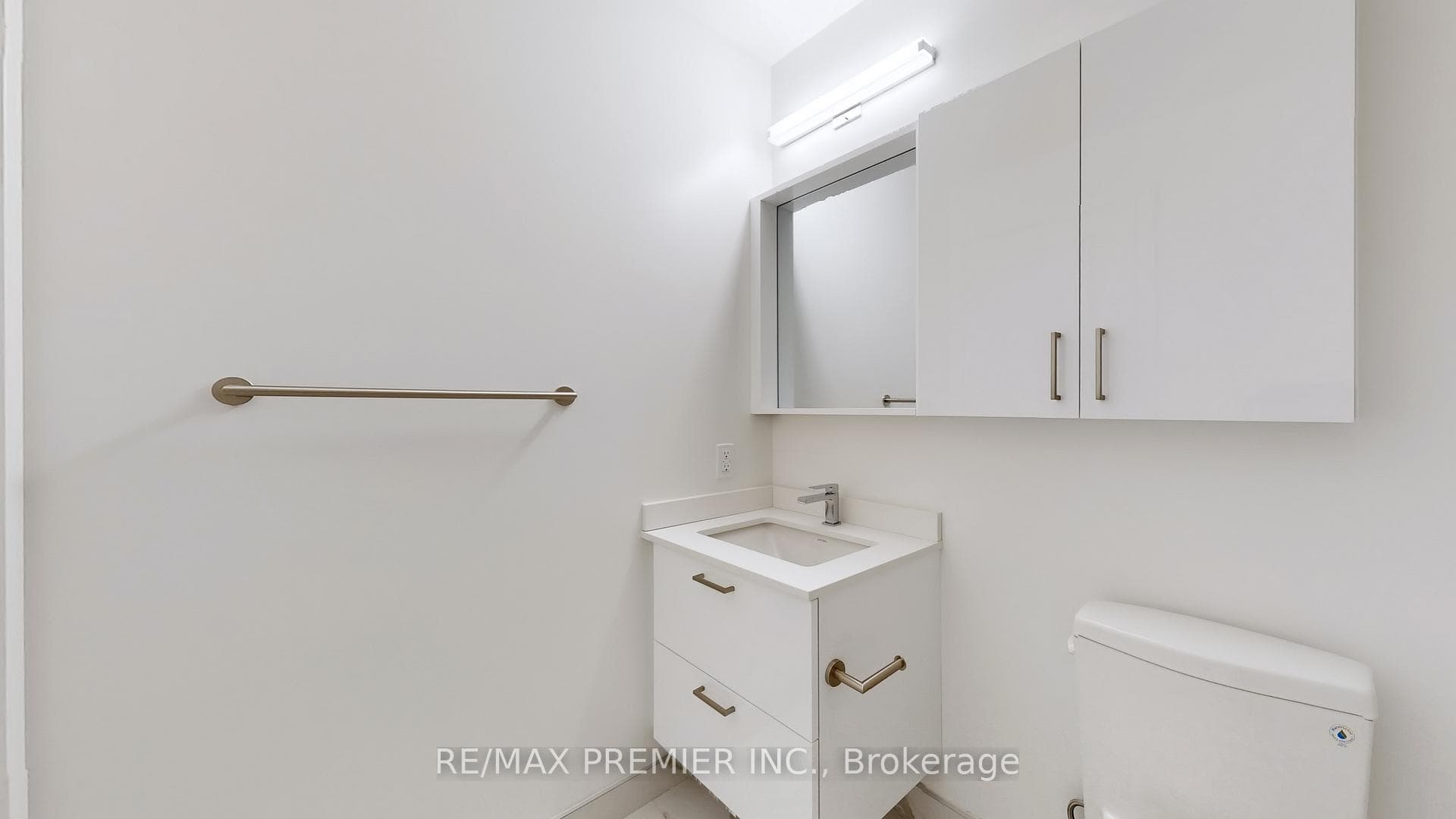 30 Upper Mall Way Unit 1206 photo 27
