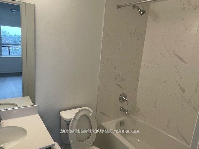 556 Marlee Avenue Unit 529 photo 16