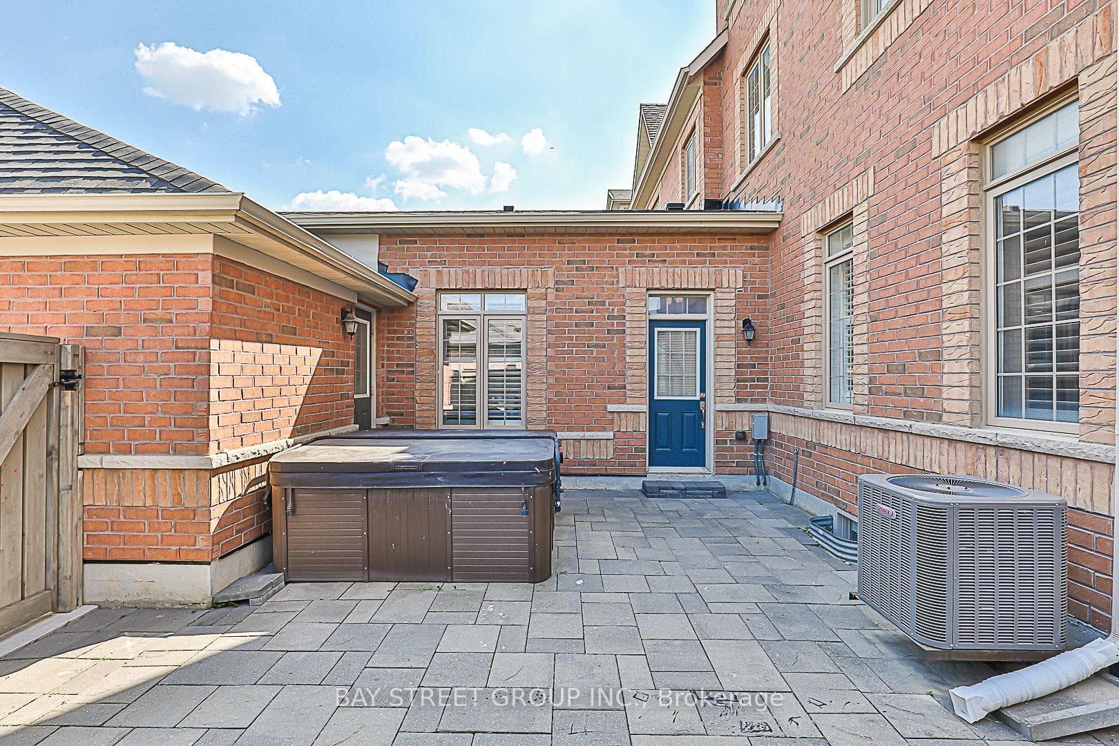 63 Barons Street photo 38