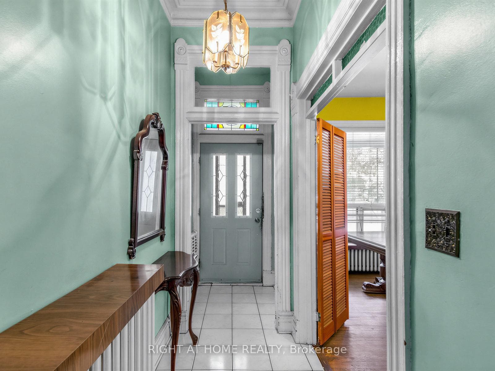 91 Borden Street photo 5