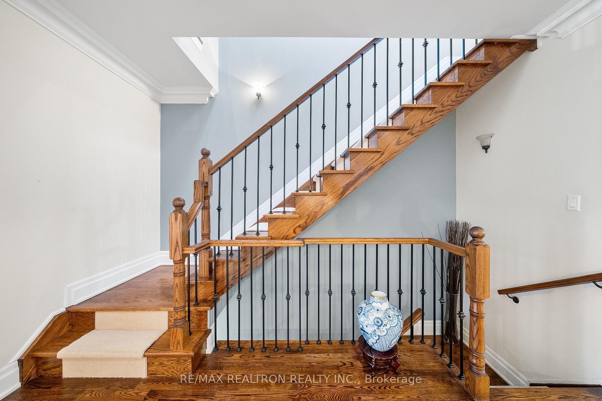 23 Stuart Crescent photo 17