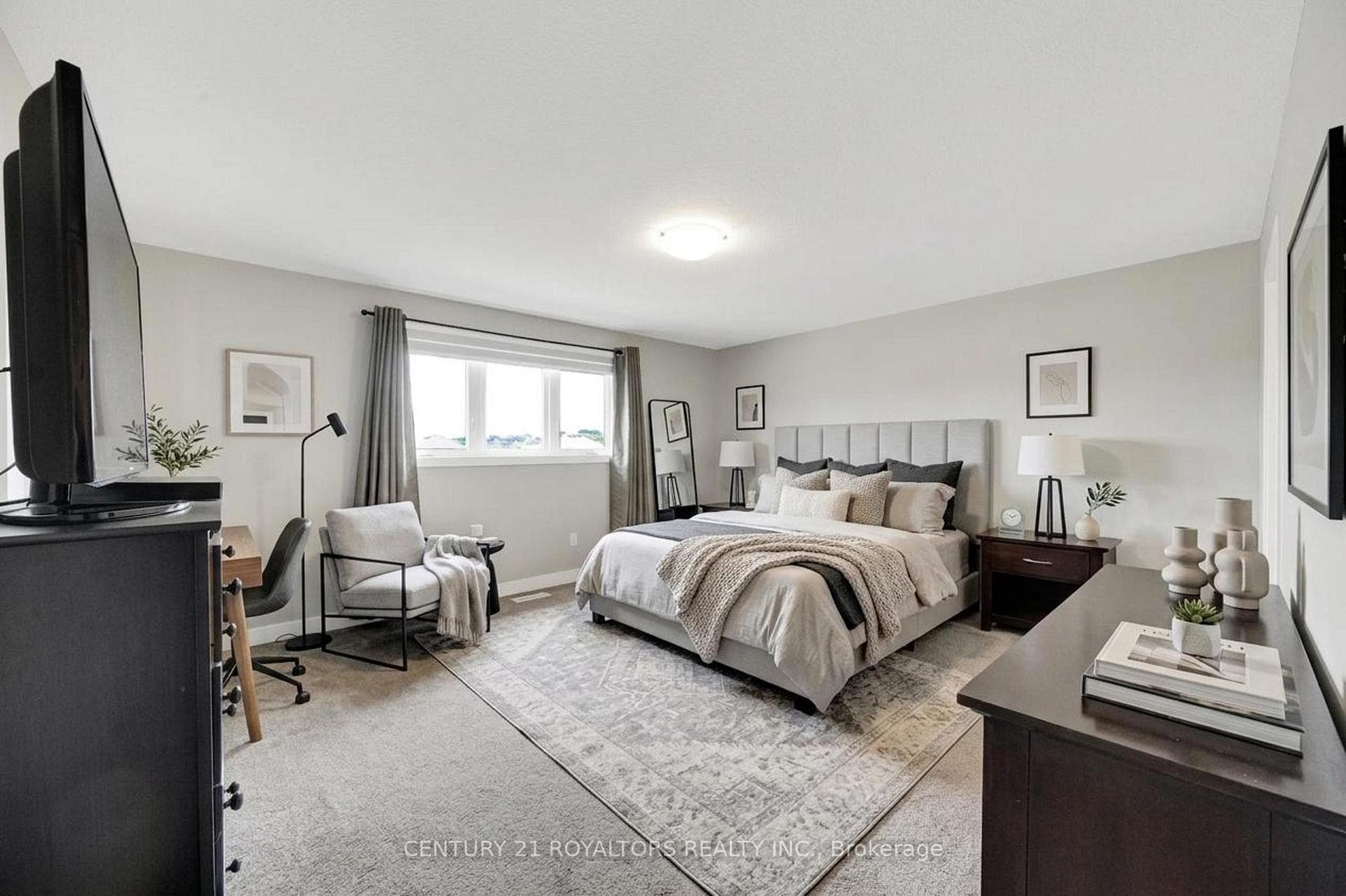 6 Sutherland Crescent photo 23