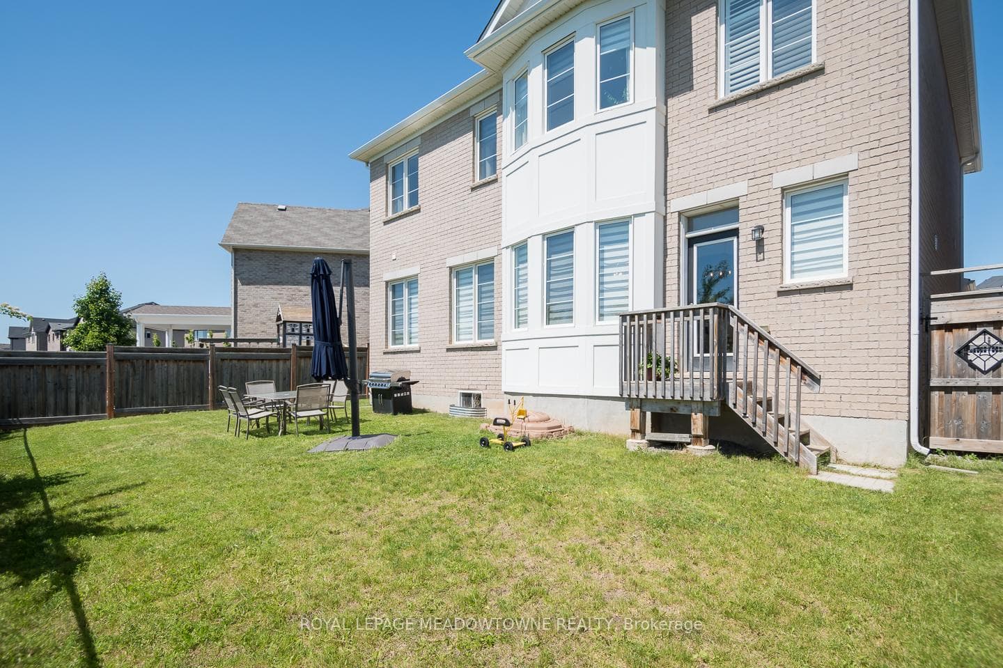 1412 Connaught Terrace photo 39