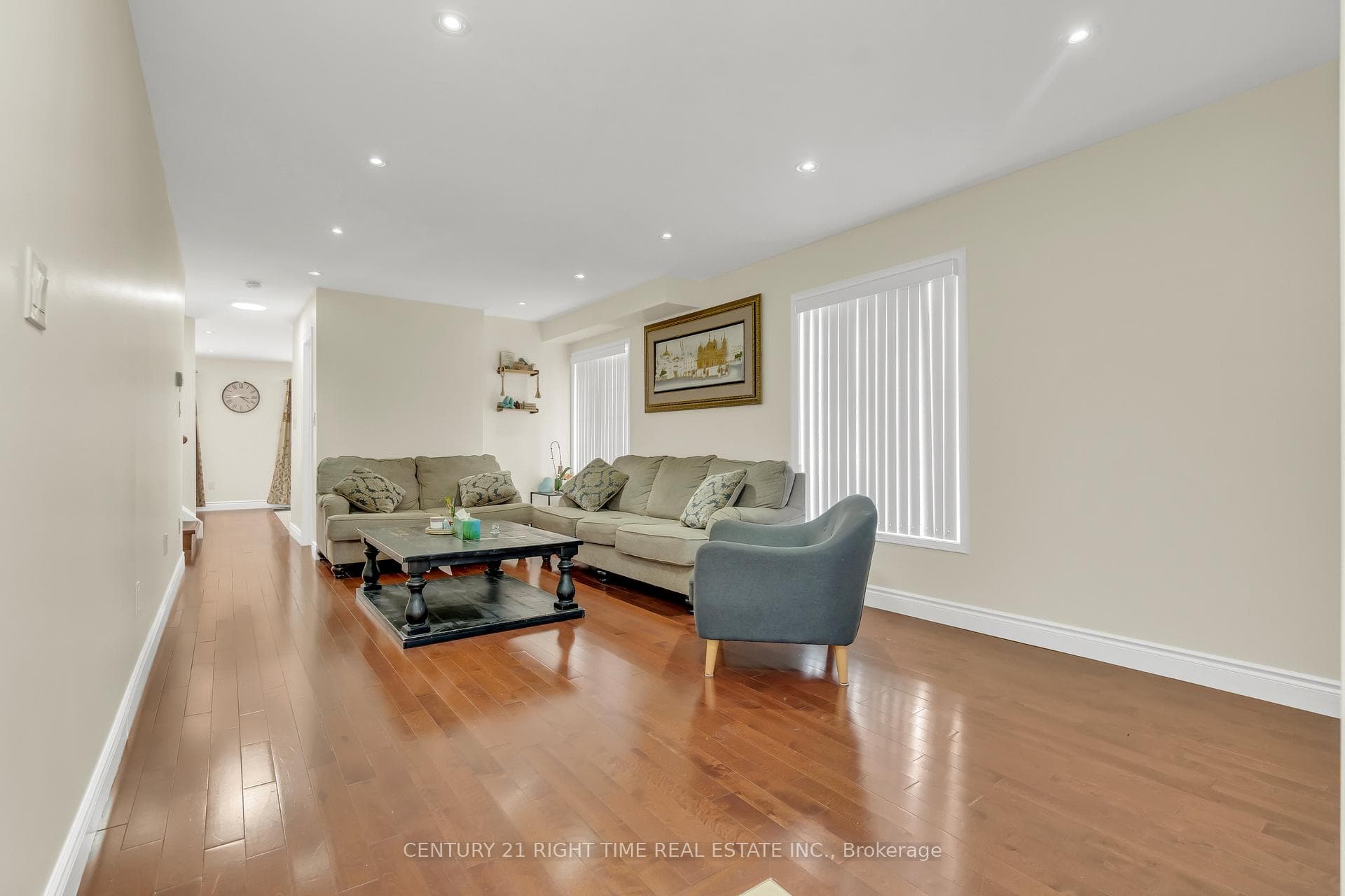 32 Elmpark Court photo 3