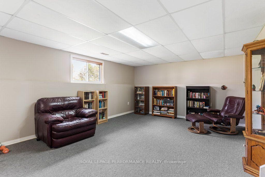 5529 Woodeden Drive photo 29
