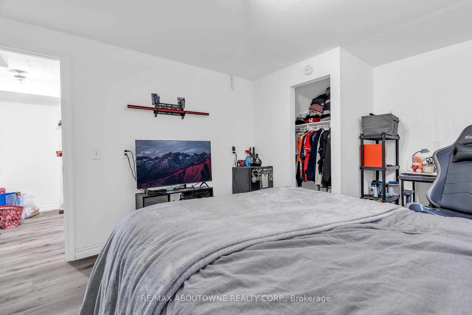 706 Scottsdale Drive photo 26
