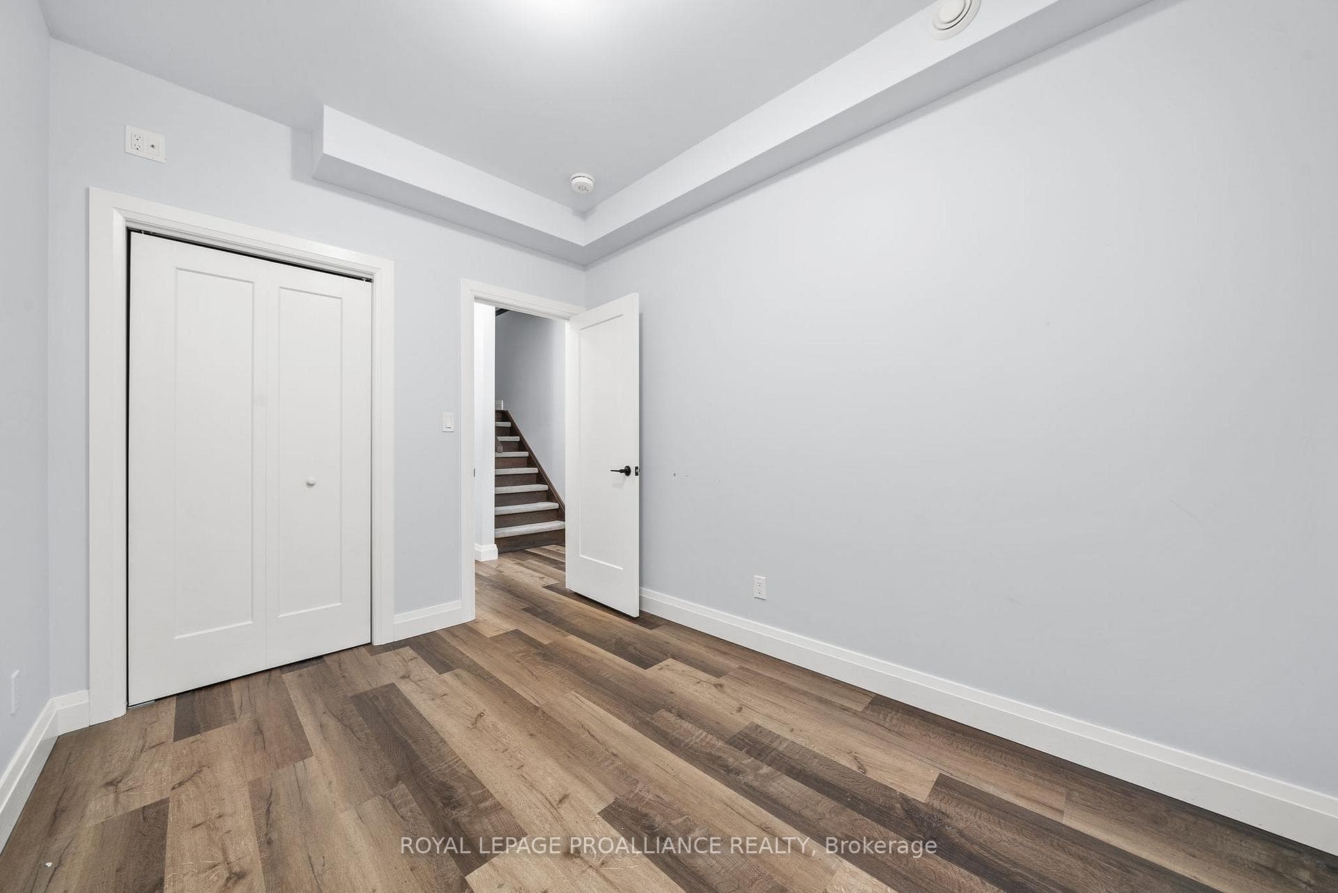 74 Dewal Place Unit B photo 22
