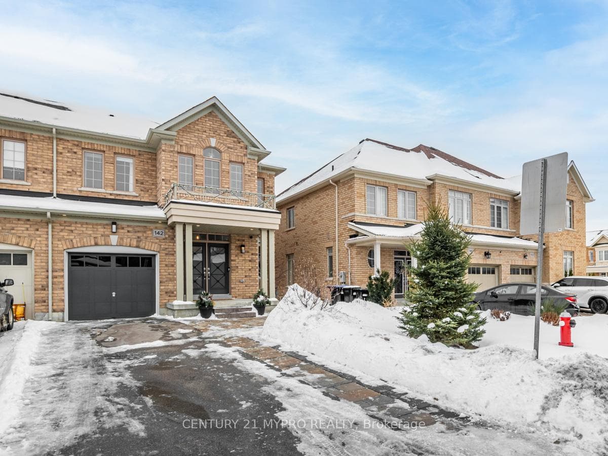 142 Fortis Crescent photo 1