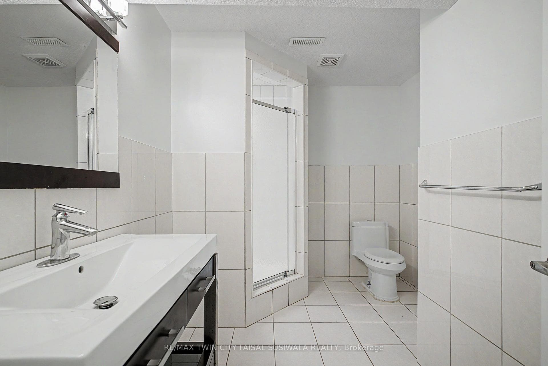 36 Foxmeadow Road photo 27