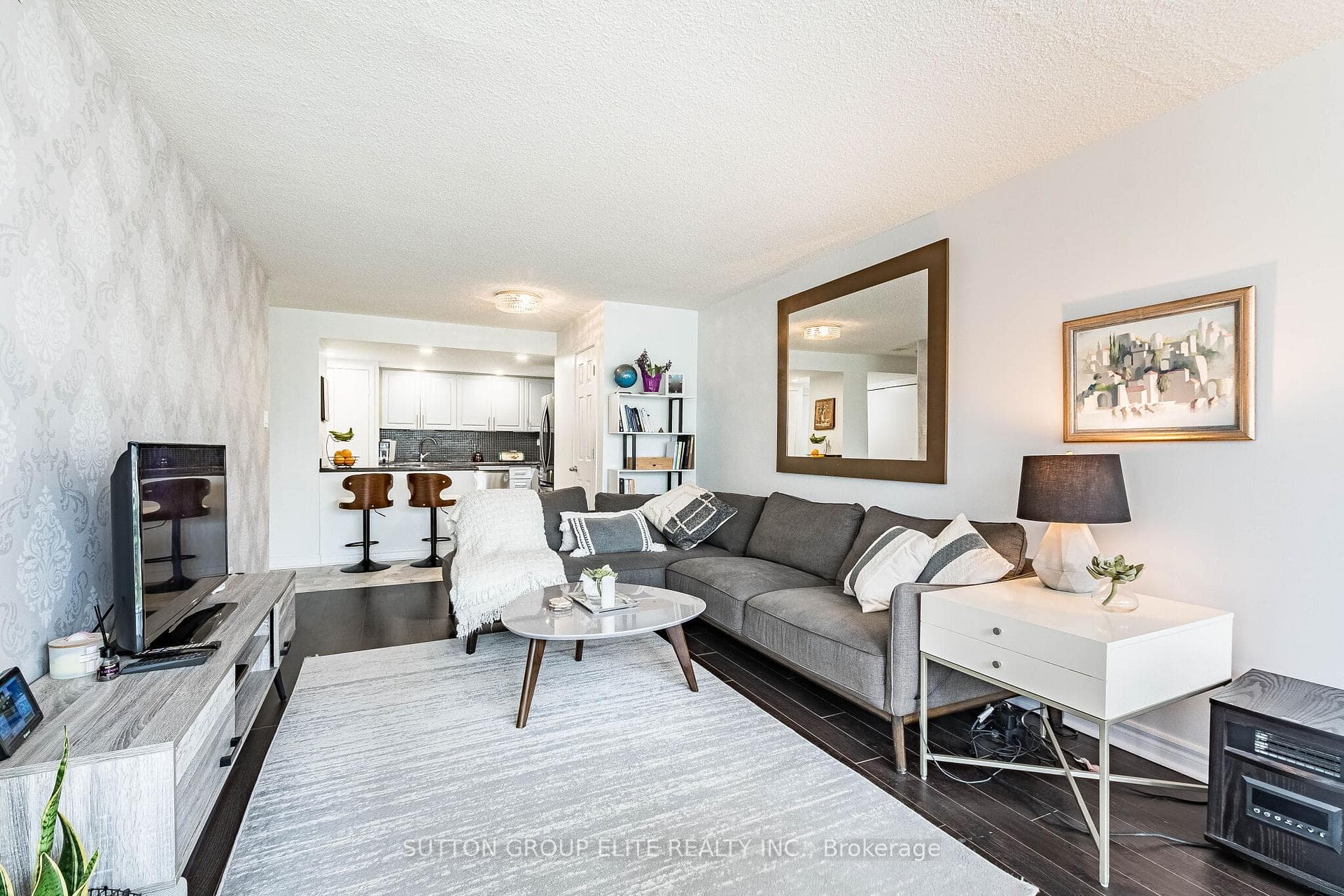 2091 Hurontario Street Unit 307 photo 25