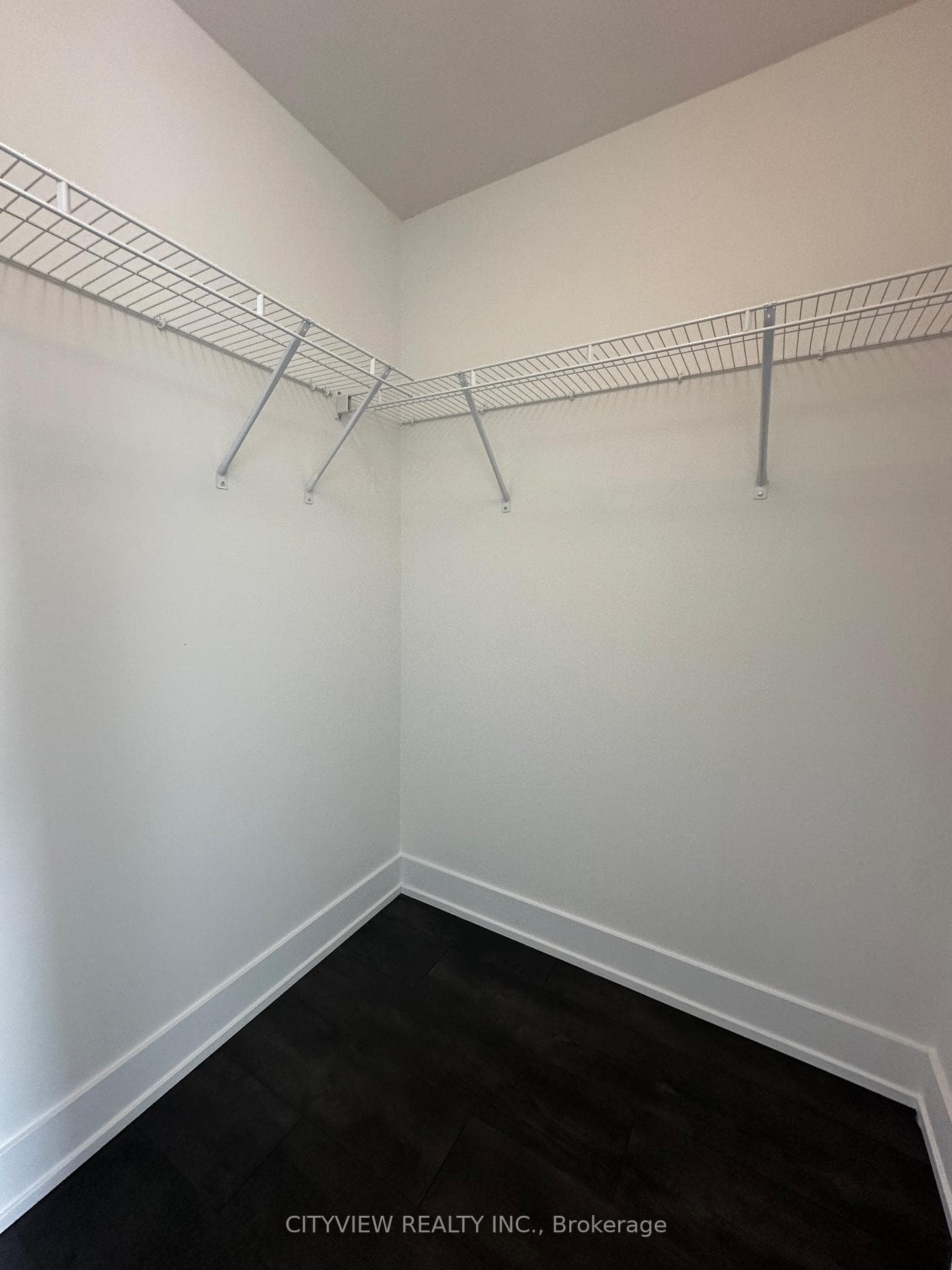 2450 Old Bronte Road Unit 541 photo 13