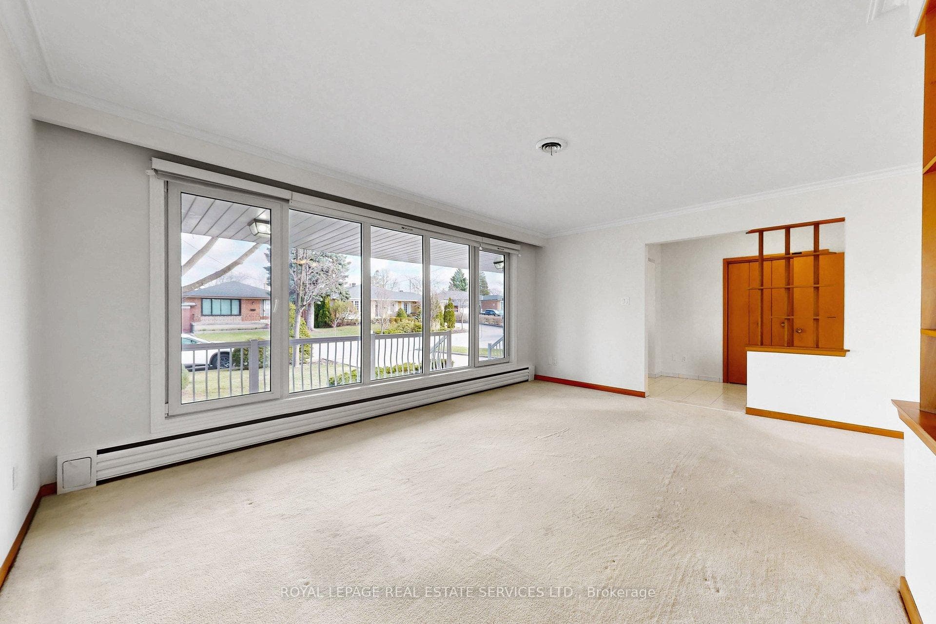 27 Peacham Crescent photo 3