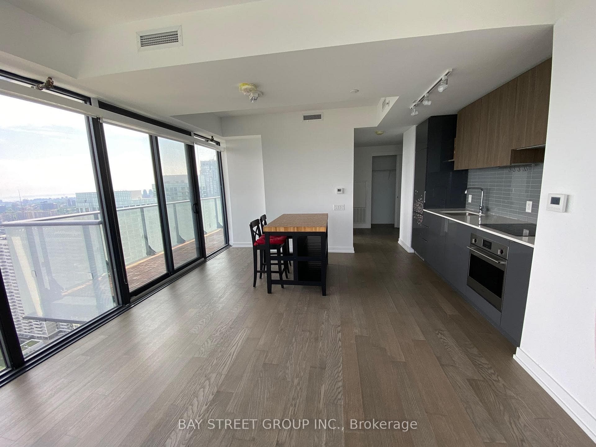 161 Roehampton Avenue Unit 4109 photo 10