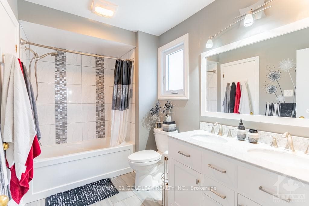 1758 TACHE Way photo 21