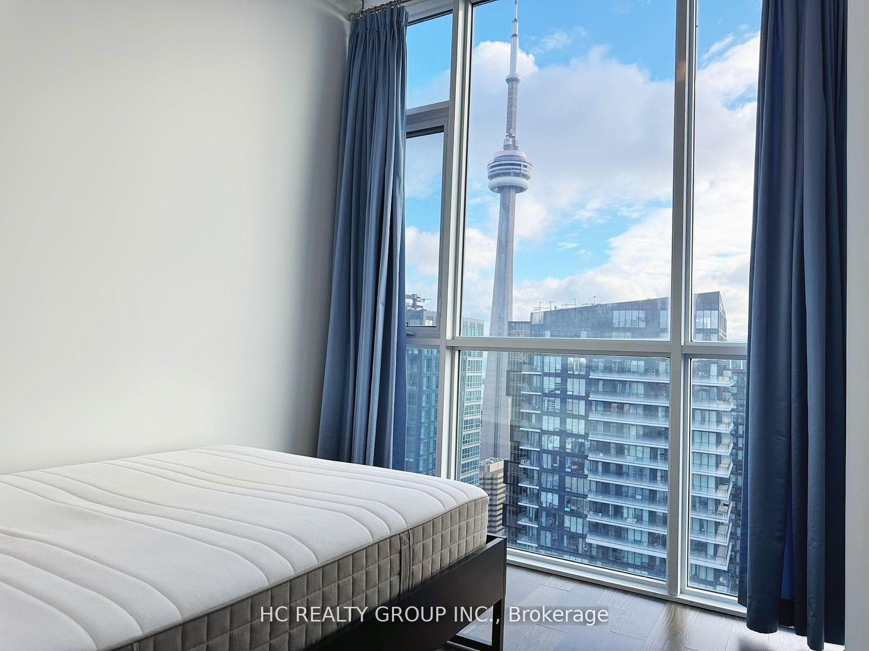 87 Peter Street Unit PH112 photo 18