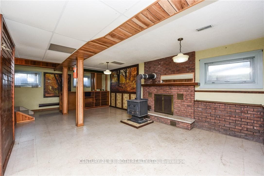 2146 INNISFIL BEACH Road photo 17