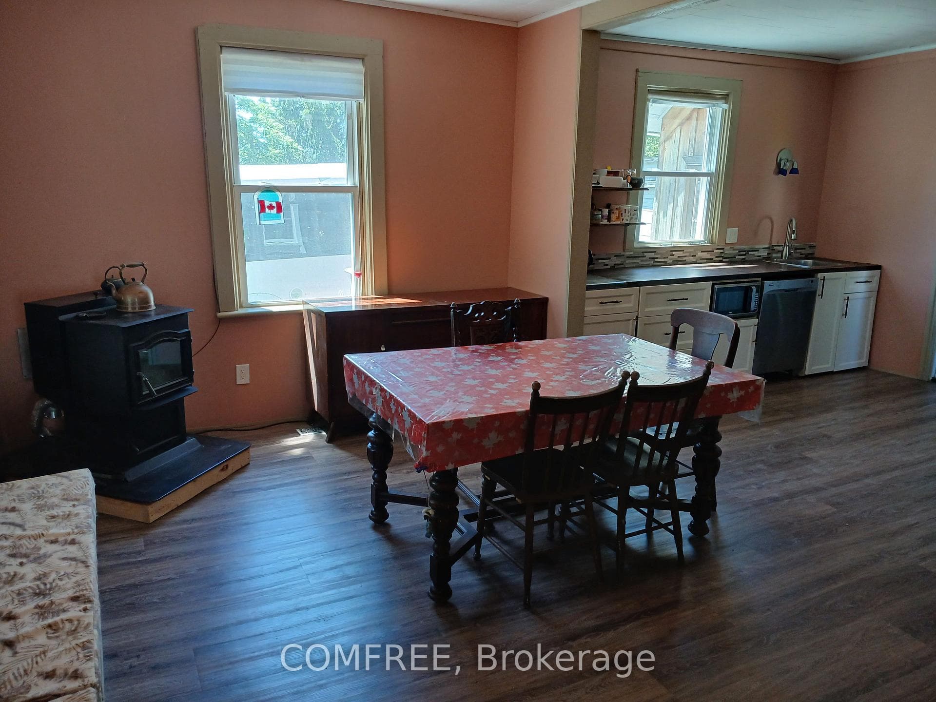 2 Miller Street photo 5