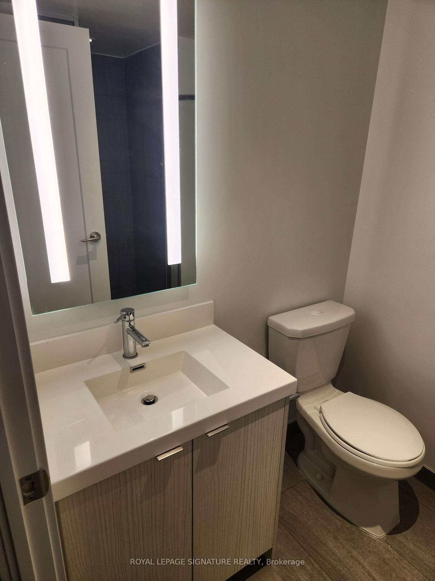 5 Mabelle Avenue Unit 1433 photo 14