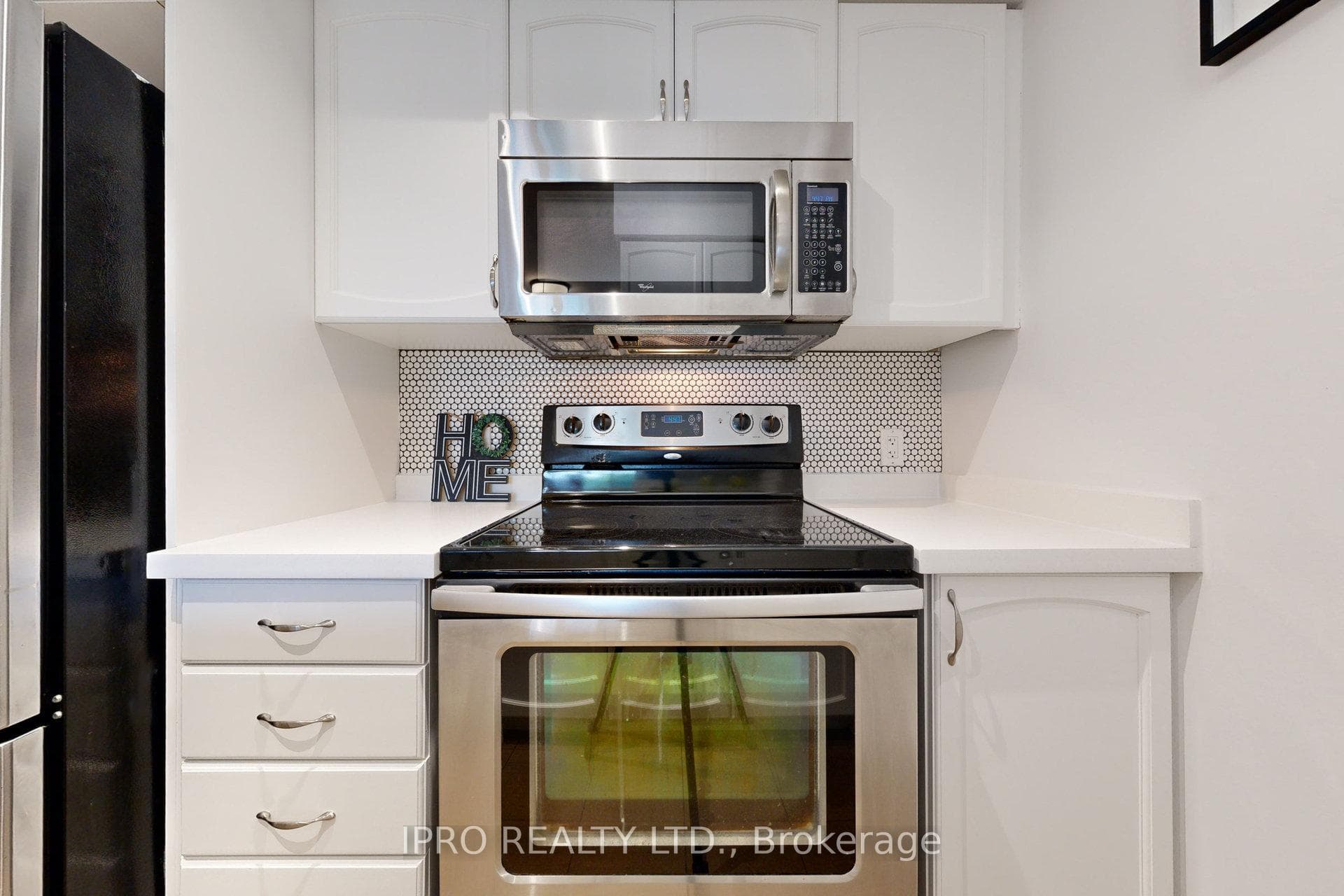 61 Heintzman Street Unit 511 photo 7