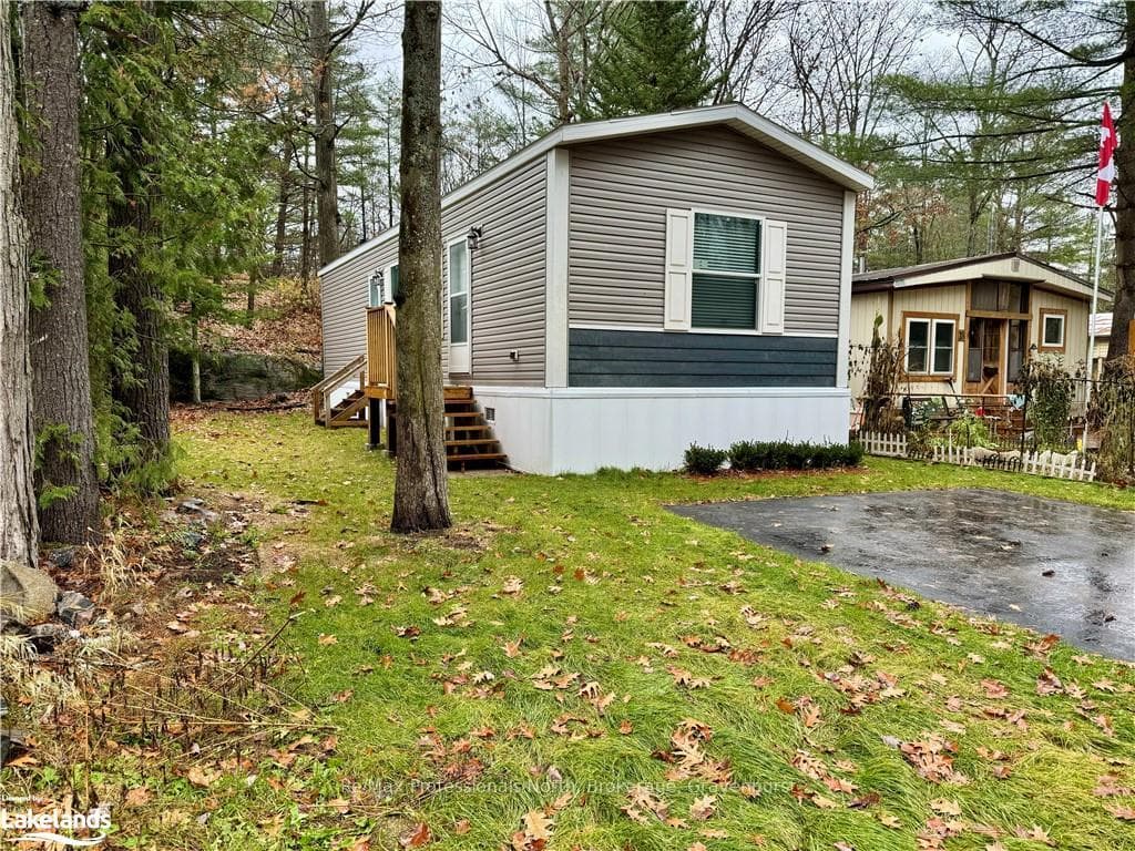 1007 RACOON Road Unit 19 photo 1