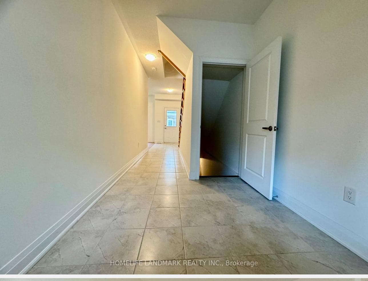 79 Massachusetts Lane photo 23