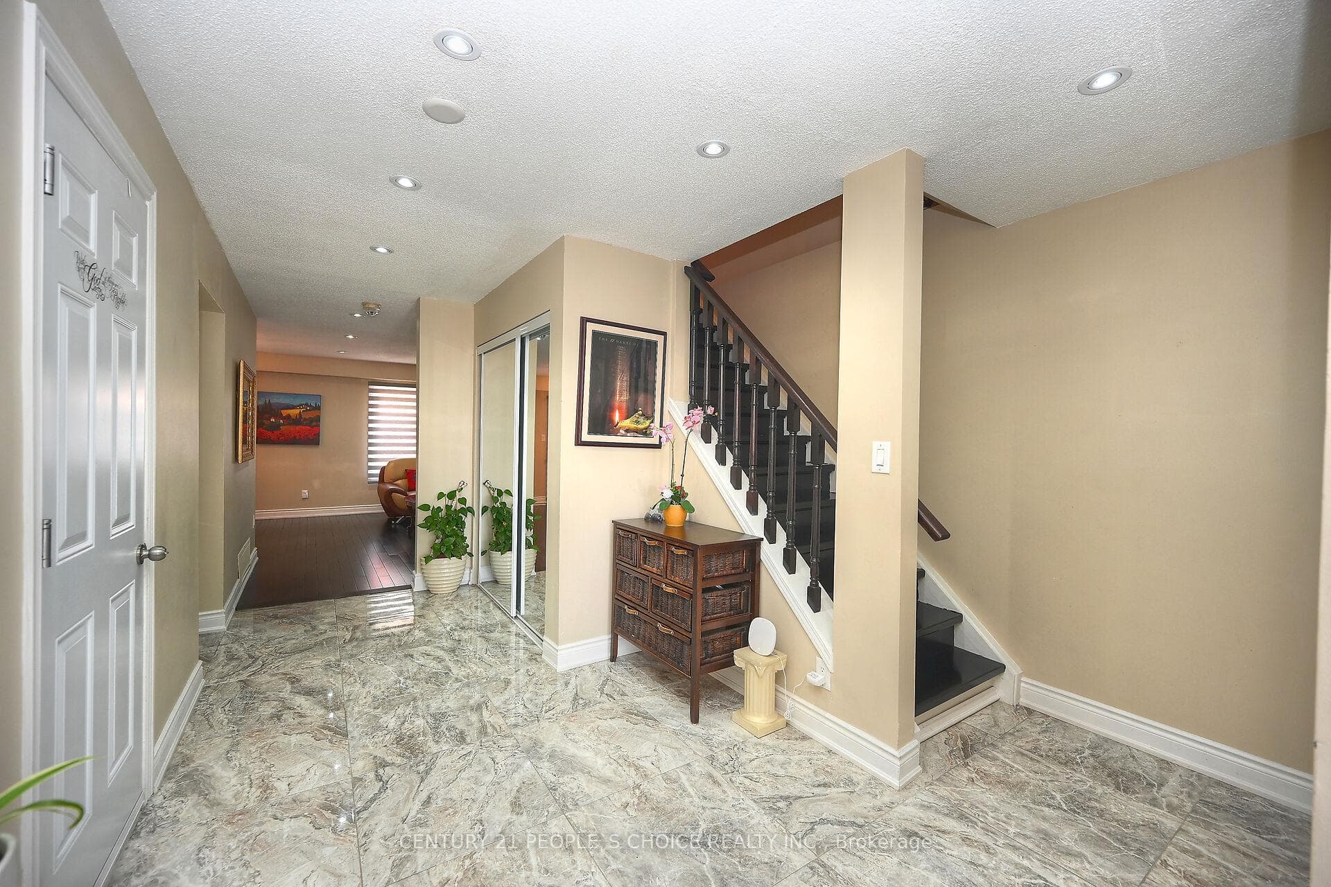 130 Kingswood Drive photo 15