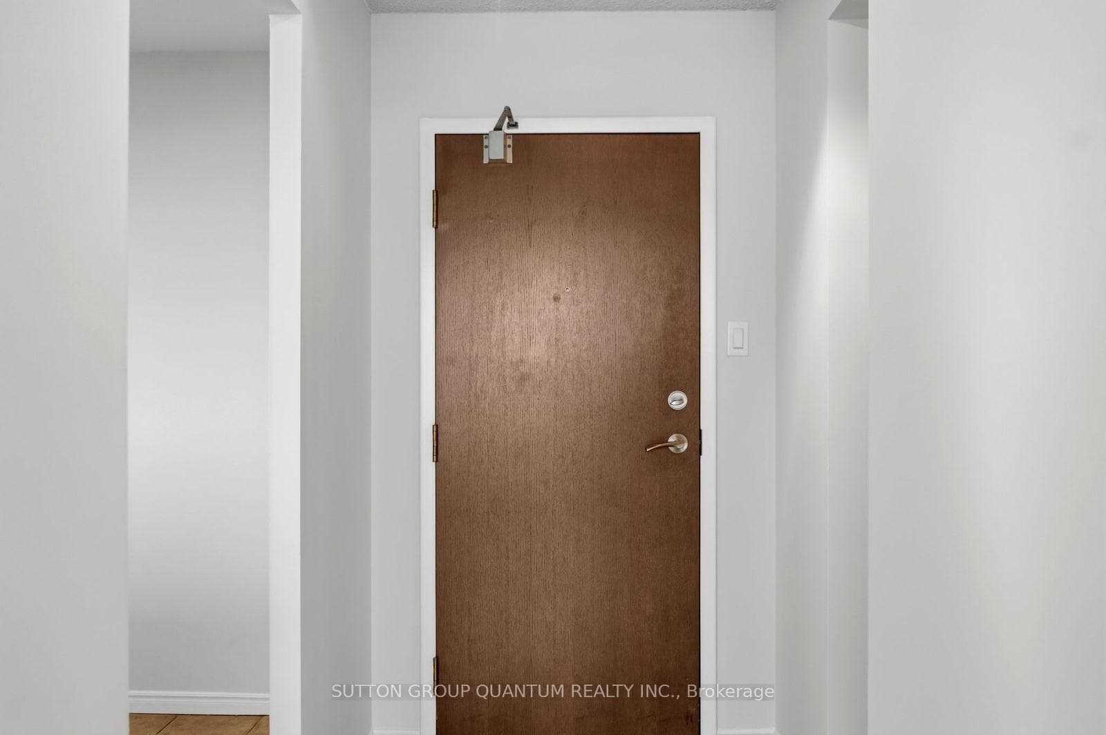 50 Kingsbridge Garden Unit 1602 photo 21