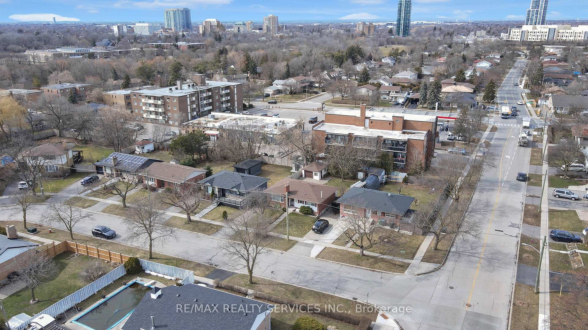 30 Marsden Crescent photo 2