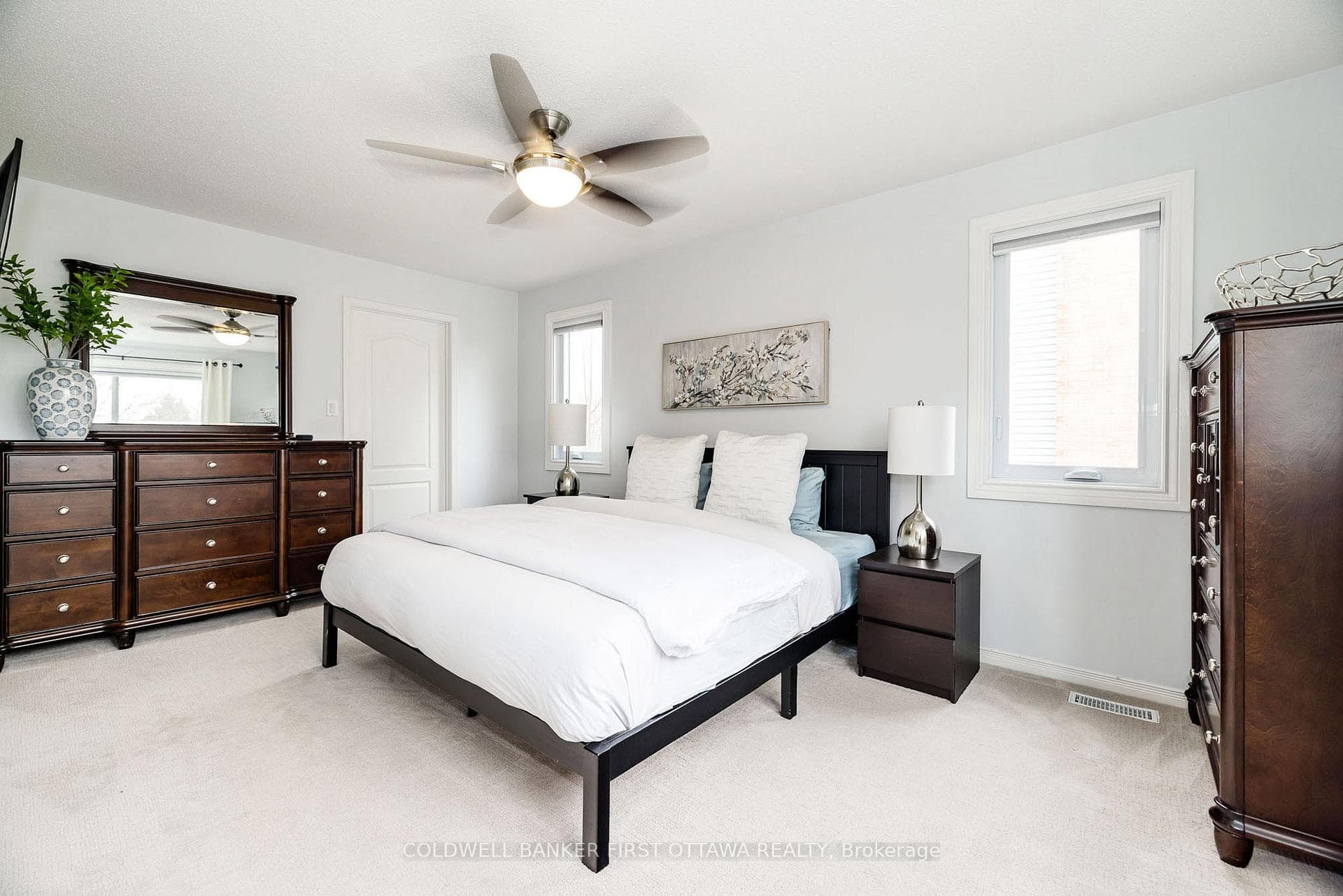38 HOBIN Street photo 20