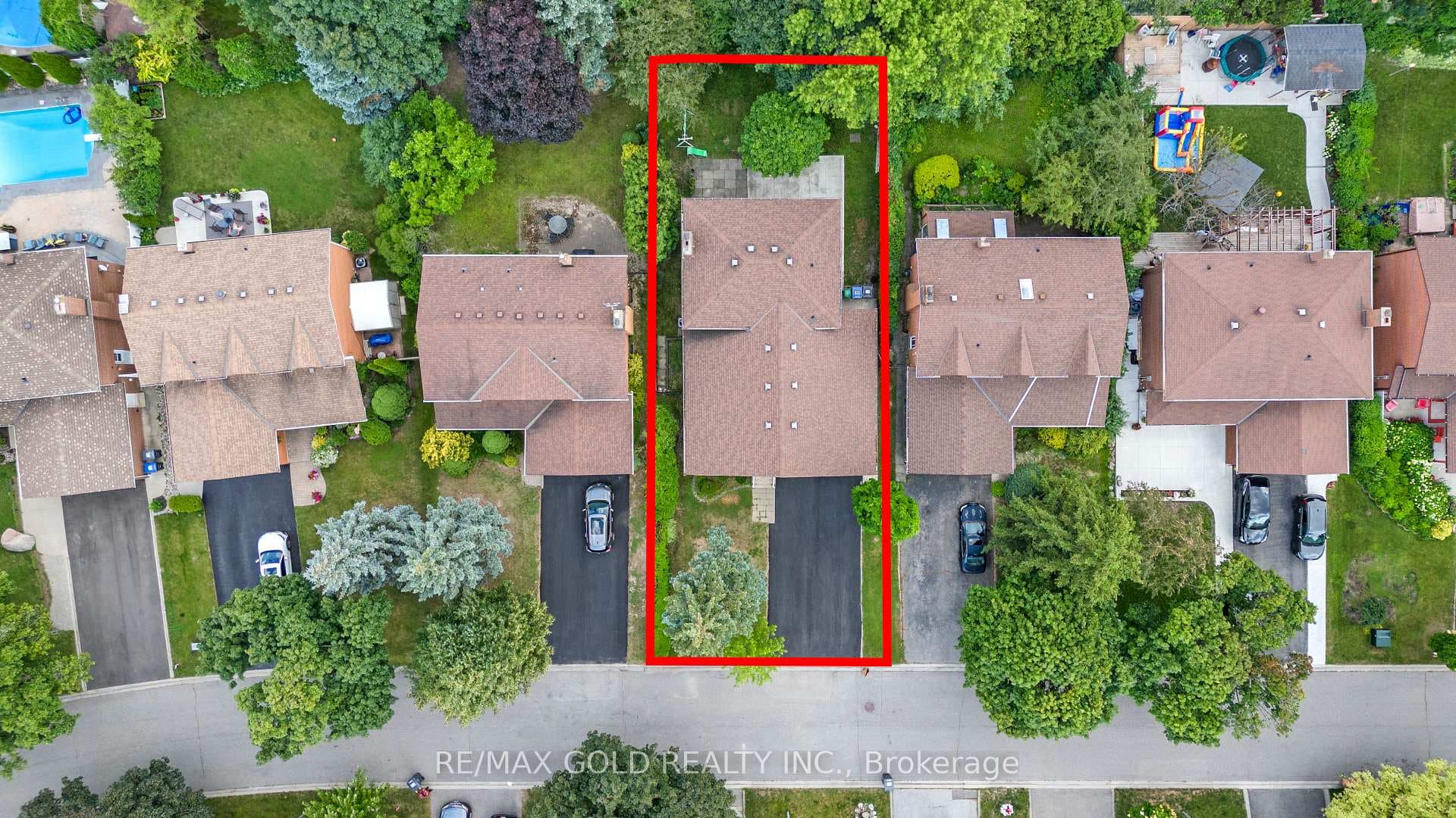 48 Maidstone Crescent photo 2