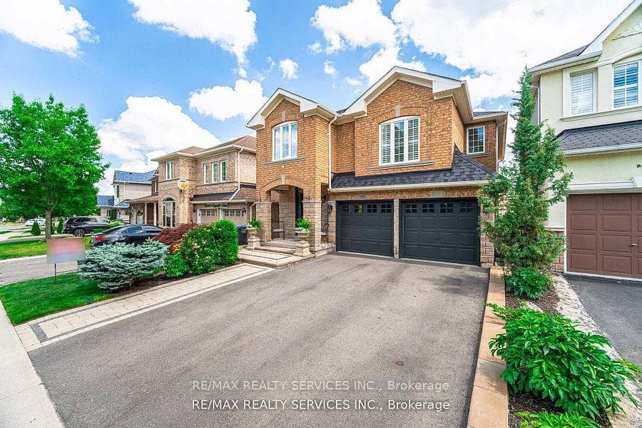 105 Sugarhill Drive photo 2