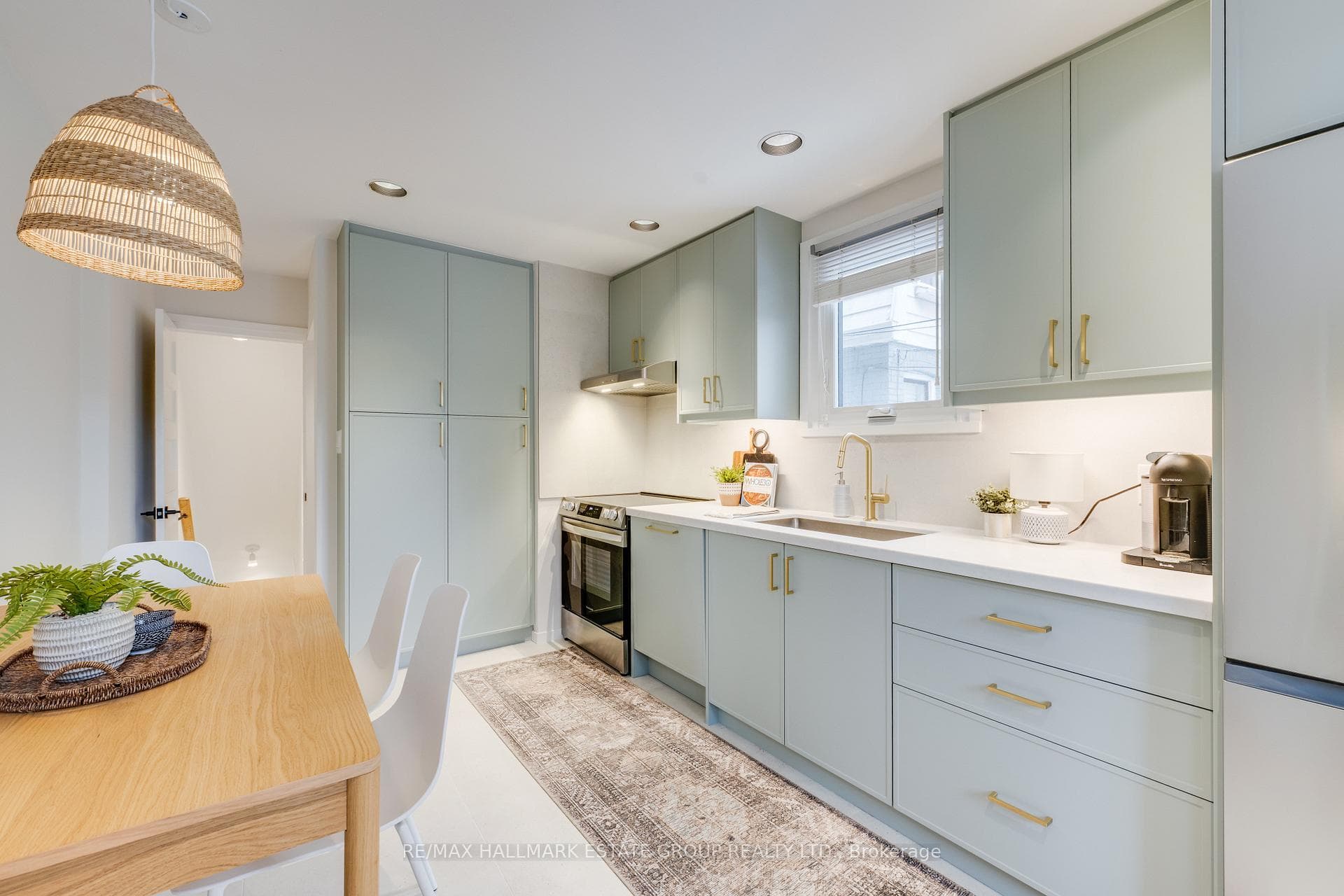 144 Glebemount Avenue photo 14