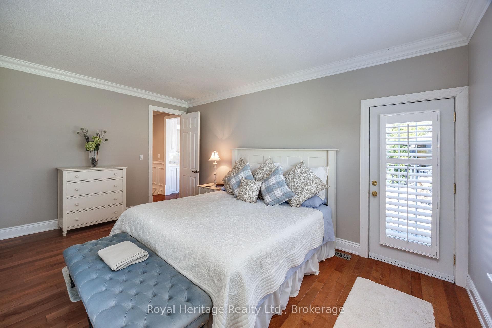 465 Chalk Lake Road photo 13