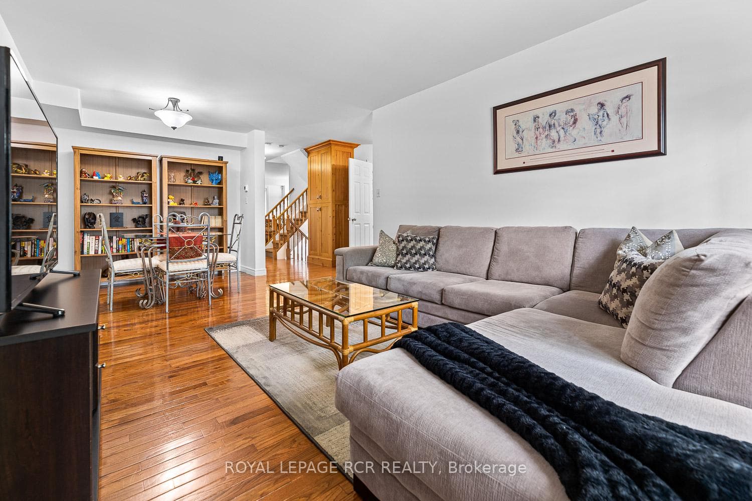 15 Machell Avenue photo 8