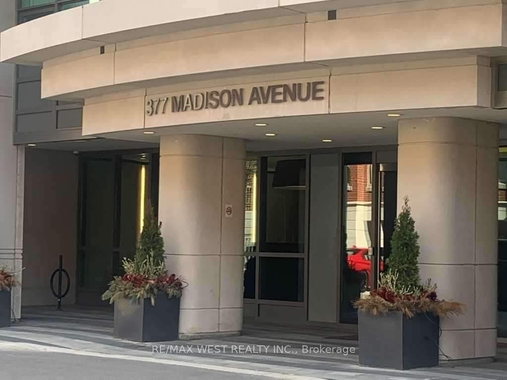 377 Madison Avenue Unit 601 photo 1