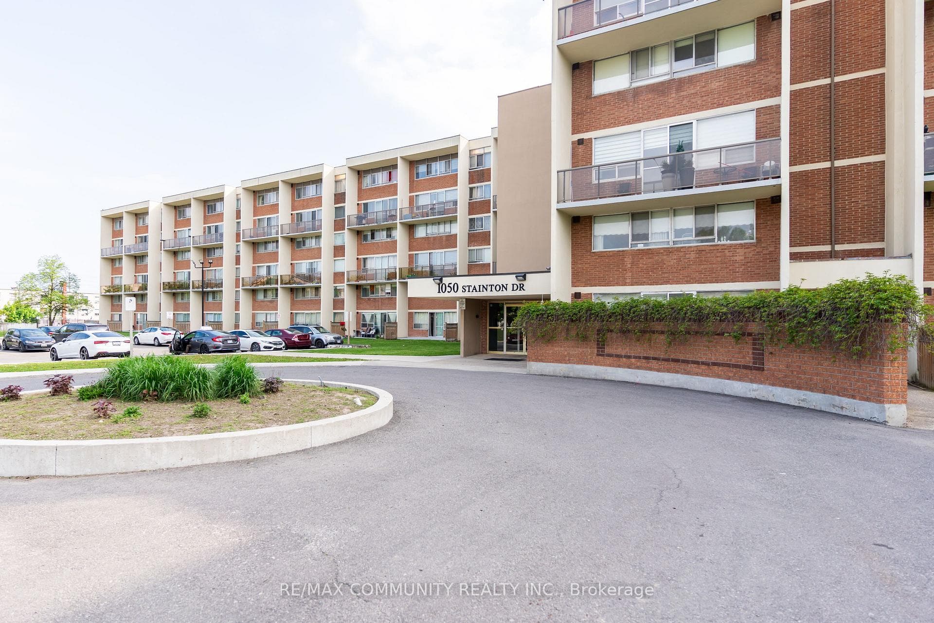 1050 Stainton Drive Unit 331 photo 5