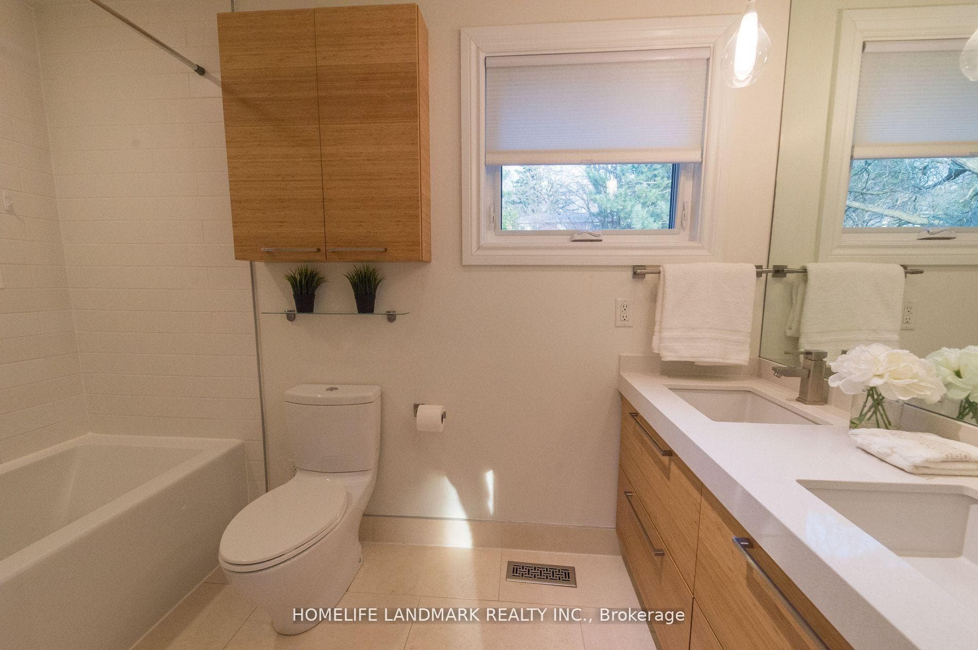 14 Lehar Crescent photo 10