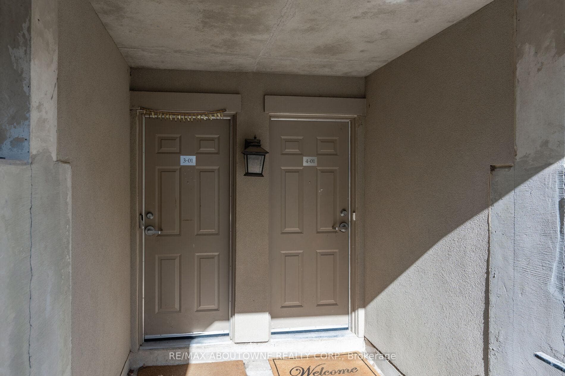 2420 Baronwood Drive Unit 4-01 photo 4