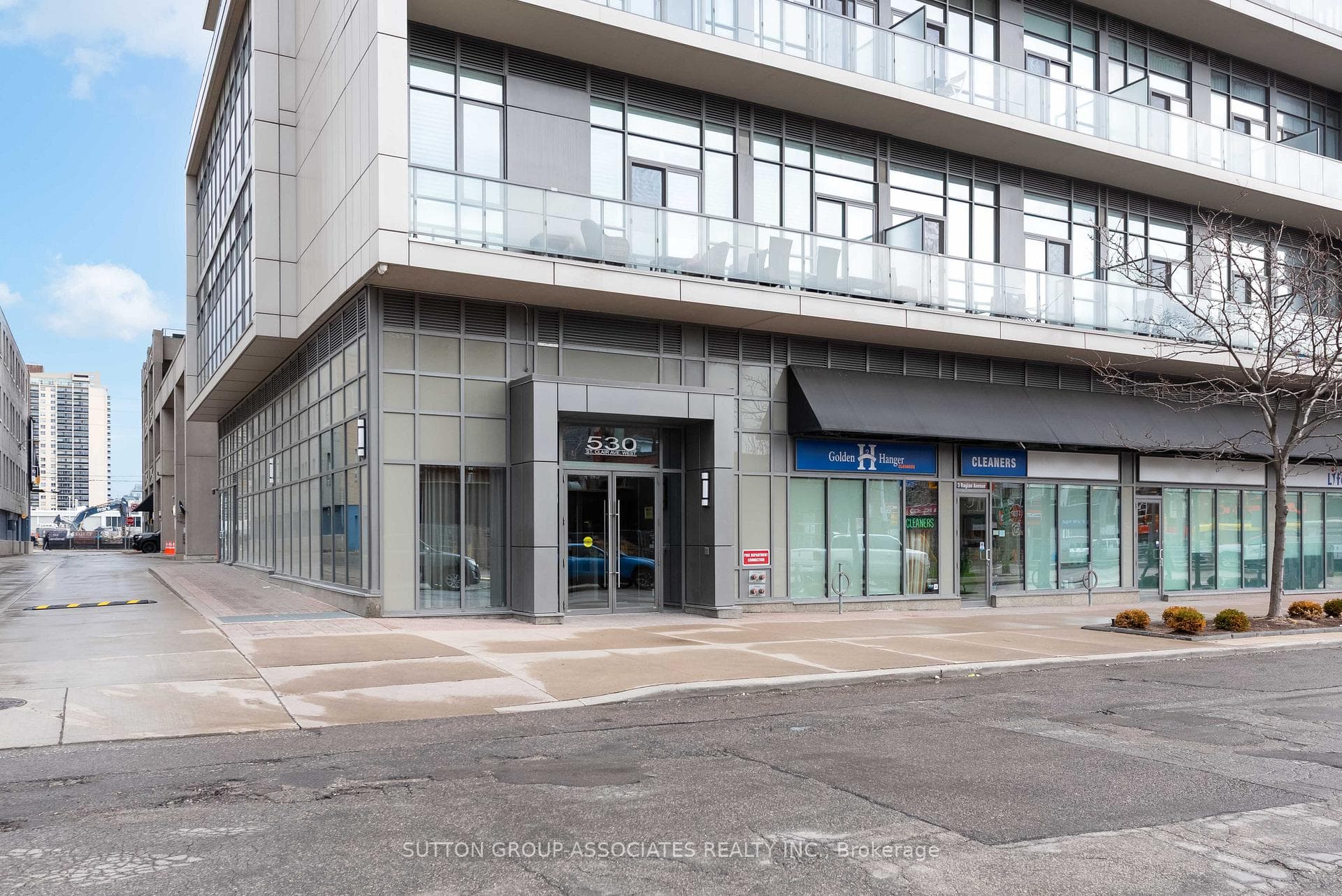 530 St Clair Avenue Unit 401 photo 29
