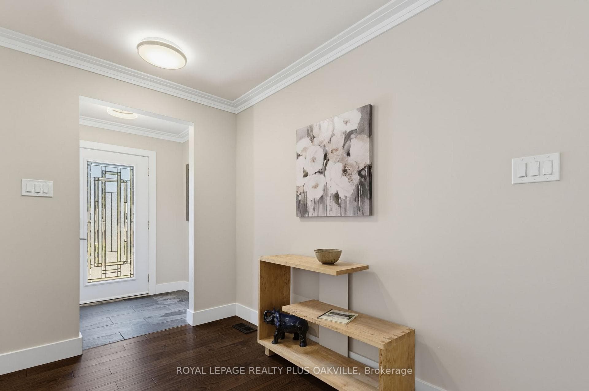 340 Clarendon Drive photo 5