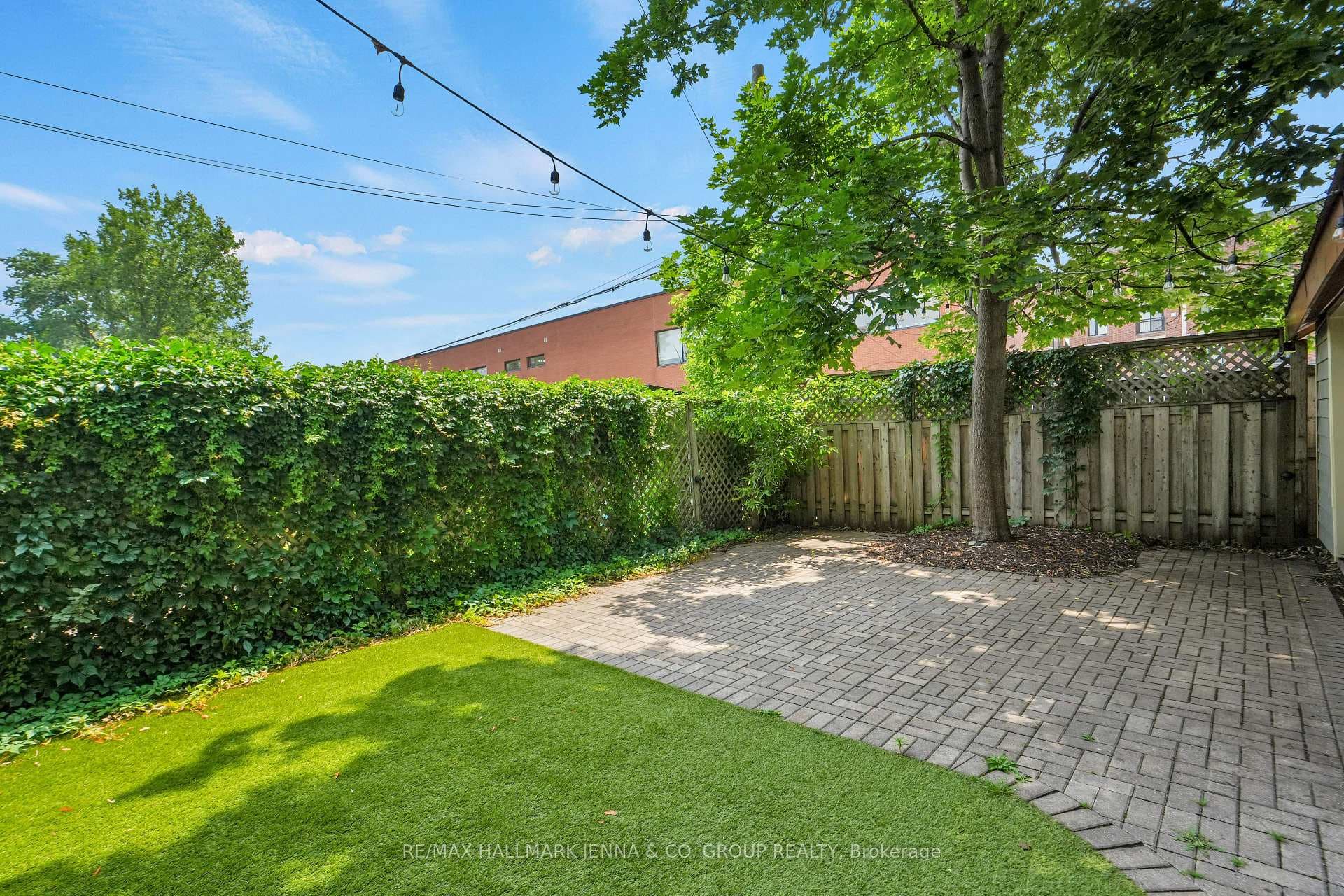 50 Willard Street photo 39