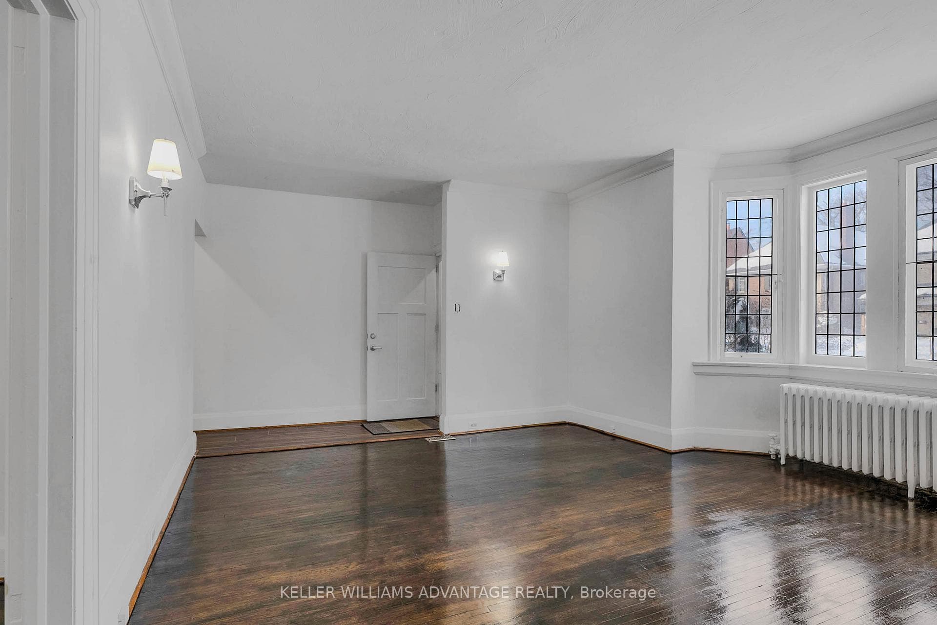 33 Whitehall Road photo 6