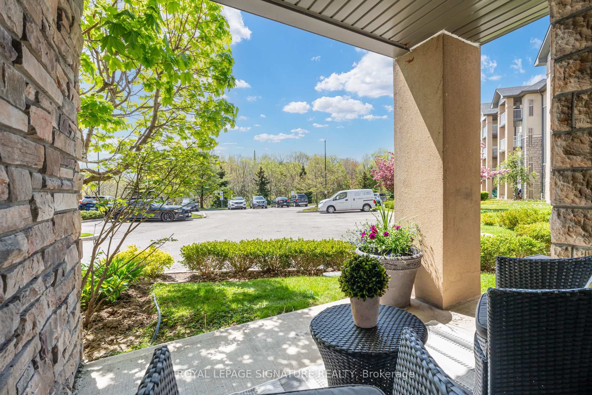 684 Warden Avenue Unit 101 photo 36