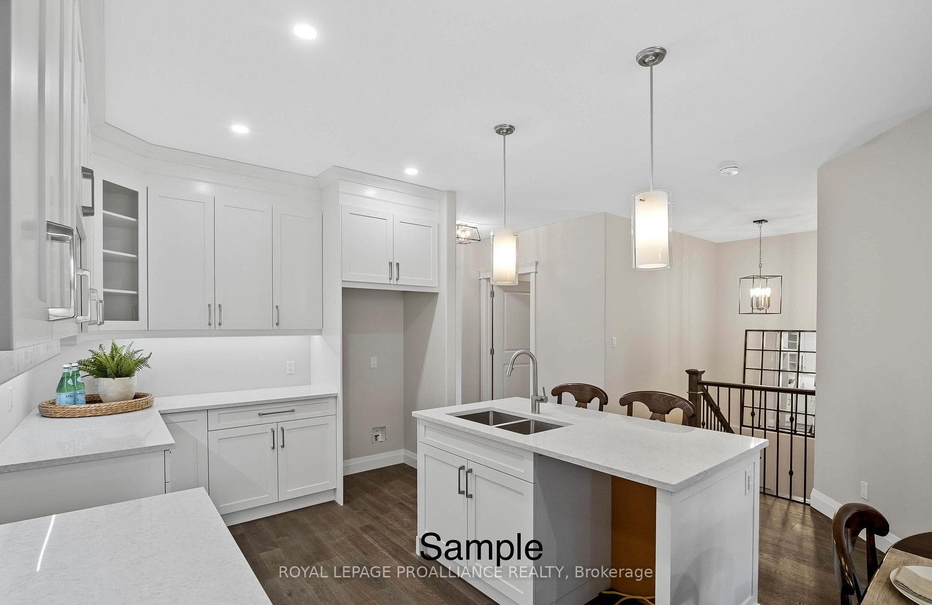 94D Sanford Street photo 6