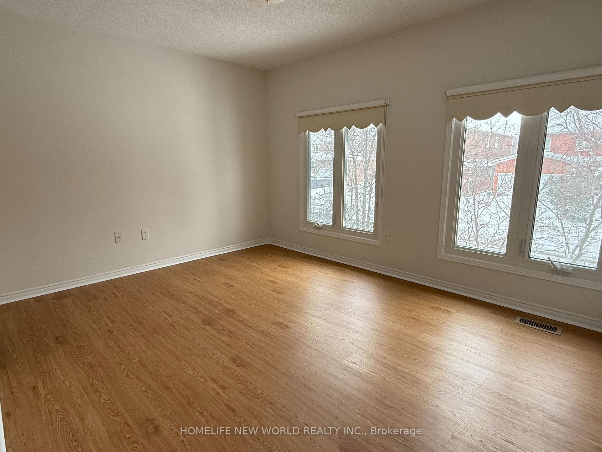 106 Morrison Crescent photo 13